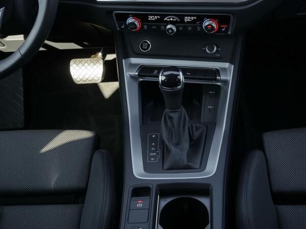 Audi Q3 advanced 35 TFSI Navi*AHK*Virtual*EPH*Sound