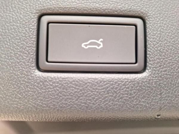 Ford Explorer ***FAHRZEUG SOFORT VERFÜGBAR***