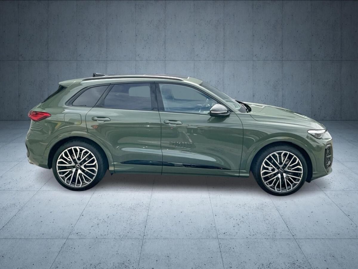 Audi SQ5 SUV TFSI S tr. HUD Luft PANO 21Ž AHK Matrix