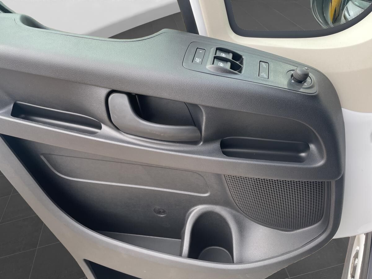 Toyota Proace Max Electric L3H2 verblecht 4-türig Electric Meister 425H 110 kWh Elektroantrieb, 205 kW (279 PS) stufen