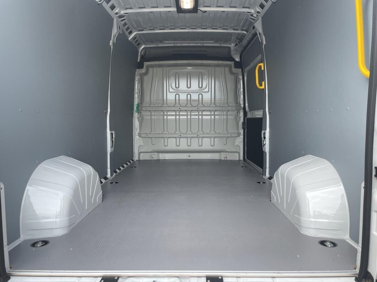 Toyota Proace Max Electric L3H2 verblecht 4-türig Electric Meister 425H 110 kWh Elektroantrieb, 205 kW (279 PS) stufen