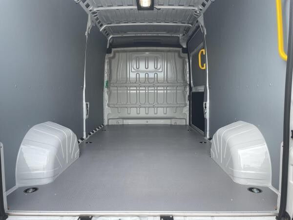 Toyota Proace Max Electric L3H2 verblecht 4-türig Electric Meister 425H 110 kWh Elektroantrieb, 205 kW (279 PS) stufen