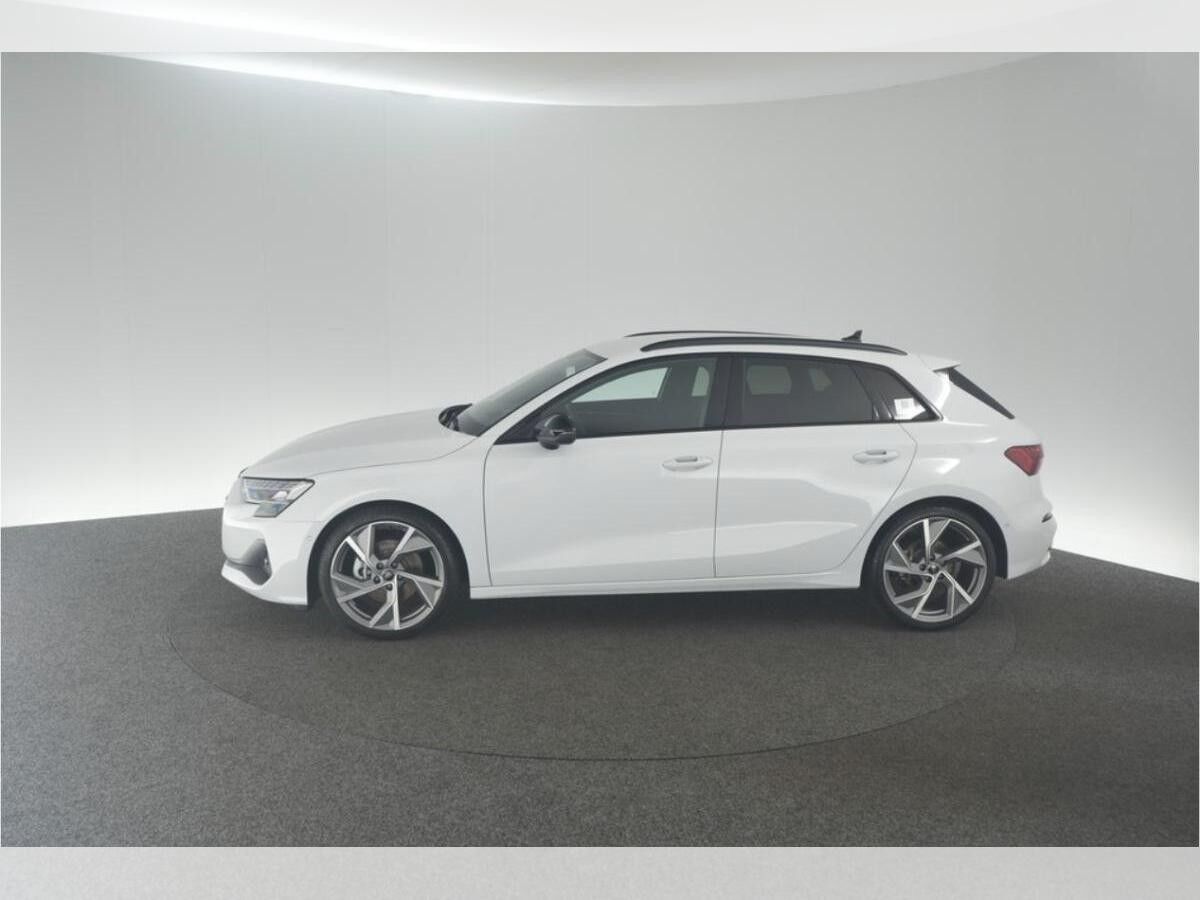 Audi A3 Sportback 35 TFSI advanced / SOFORT VERFÜGBAR !