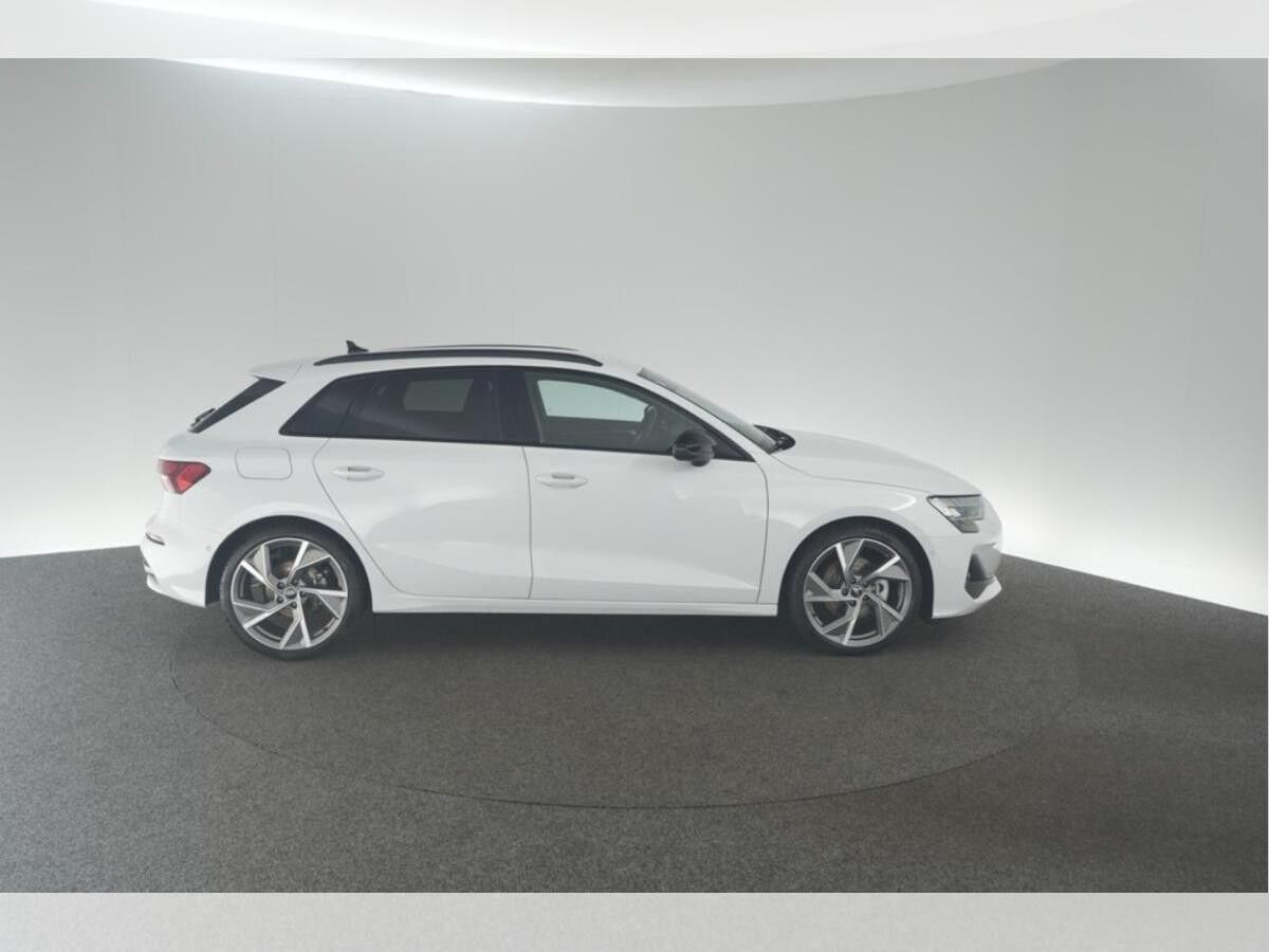 Audi A3 Sportback 35 TFSI advanced / SOFORT VERFÜGBAR !