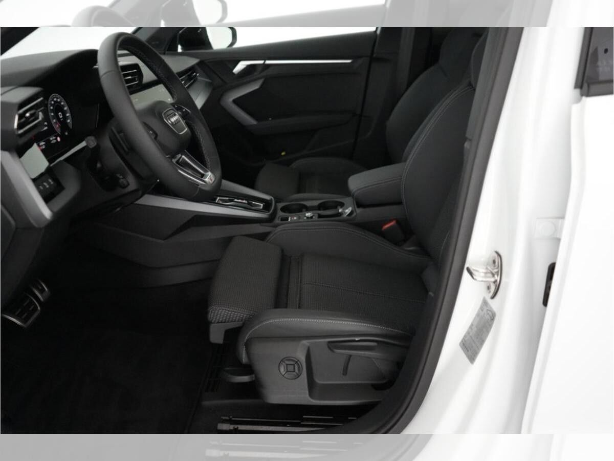 Audi A3 Sportback 35 TFSI advanced / SOFORT VERFÜGBAR !