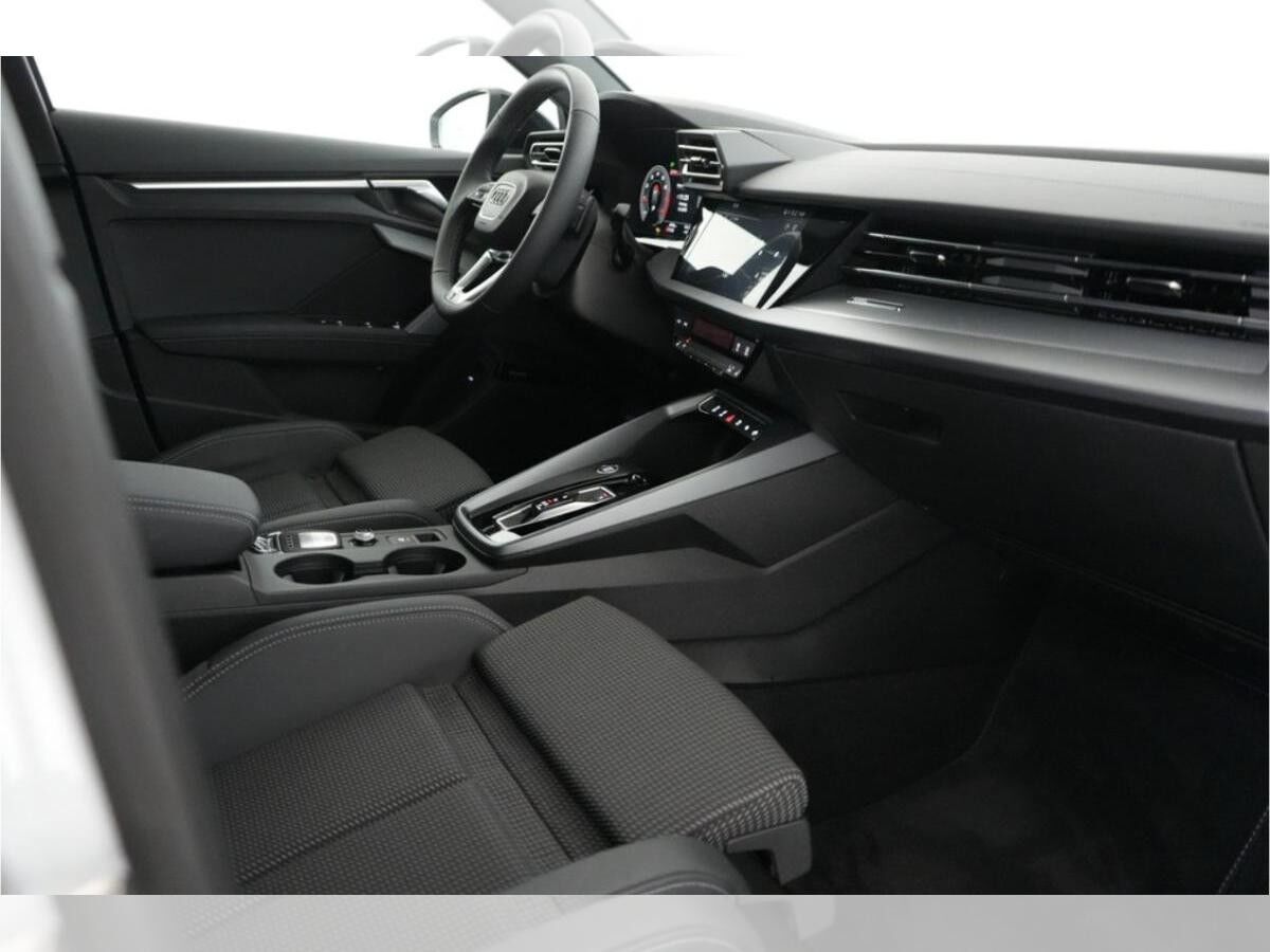 Audi A3 Sportback 35 TFSI advanced / SOFORT VERFÜGBAR !