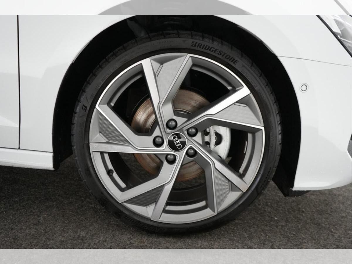 Audi A3 Sportback 35 TFSI advanced / SOFORT VERFÜGBAR !