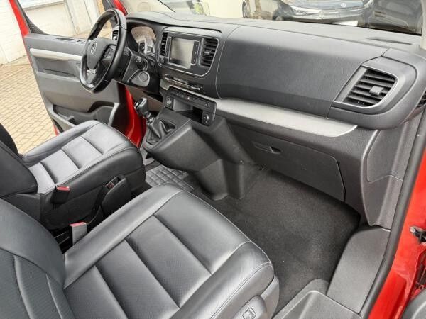 Opel Zafira Life 2.0D ACC+AHK+LED+Navi+SHZ+Standh.+LM