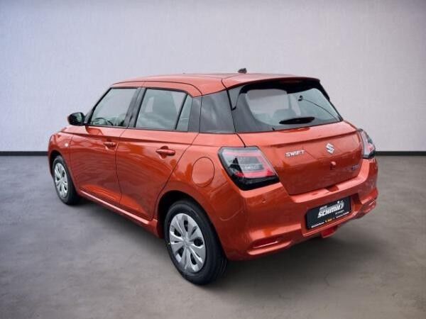 Suzuki Swift CLUB HYBRID