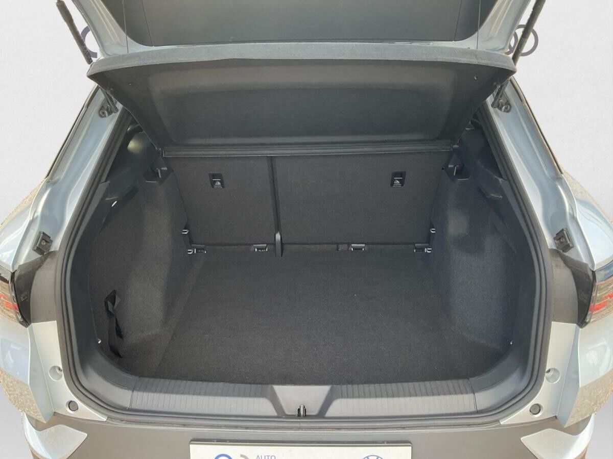 Volkswagen ID.4 Pure AHK Allwetterreifen Klima Navi