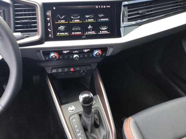 Audi A1 Sportback S line 40 TFSI S tronic