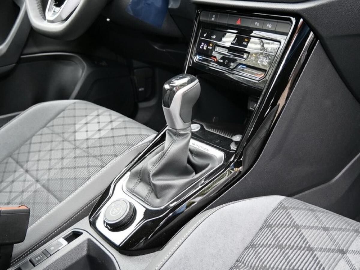 Volkswagen T-Roc UPE br. 51.138,- R-Line 4Motion 2.0 l TSI /