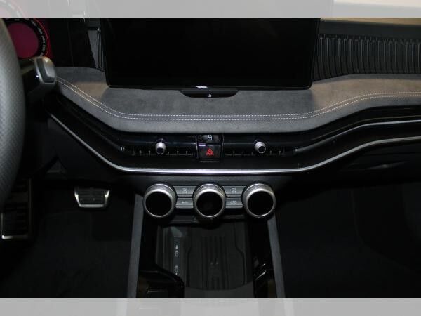 Skoda Superb Combi Sportline 2,0 TDI 142 kW DSG 4*4