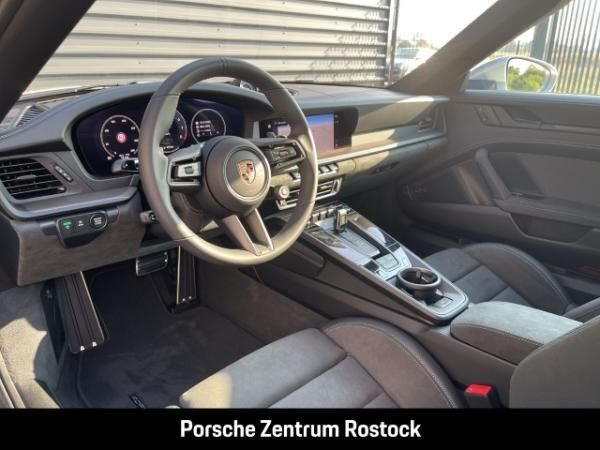 Porsche 992 911 Carrera GTS