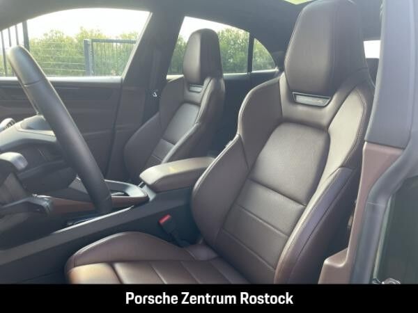Porsche Macan 4