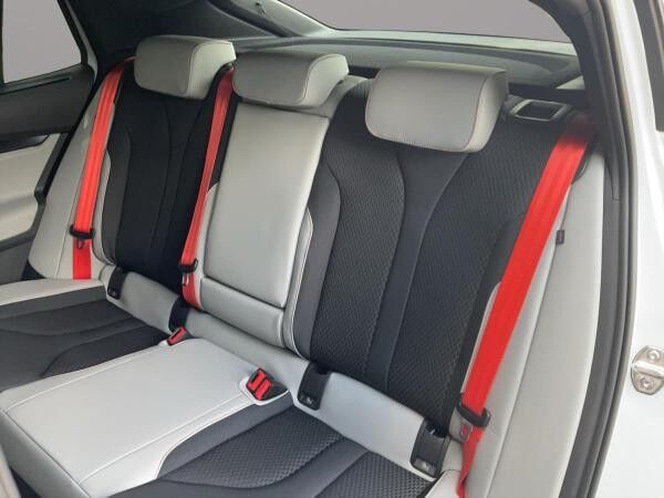 Skoda ENYAQ Coupe 85x Elektromotor 210 kW 1-Gang-Automatik 4x4