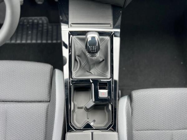 Opel Astra L Edition Komfort-Paket PDC LED
