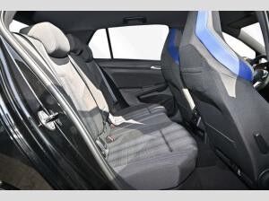 Volkswagen Golf VIII 1.5 eHybrid DSG GTE Black Style