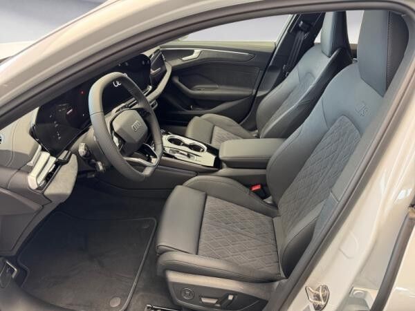 Audi A6 Avant (FN5)