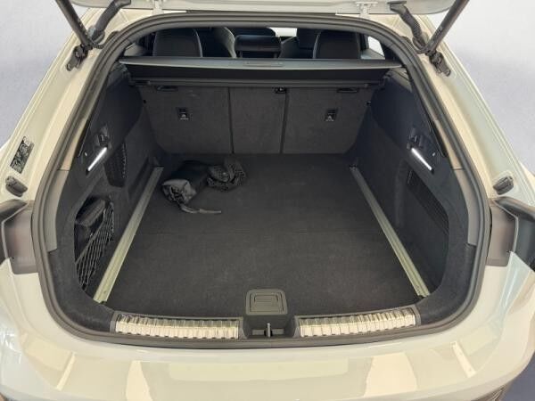 Audi A6 Avant (FN5)