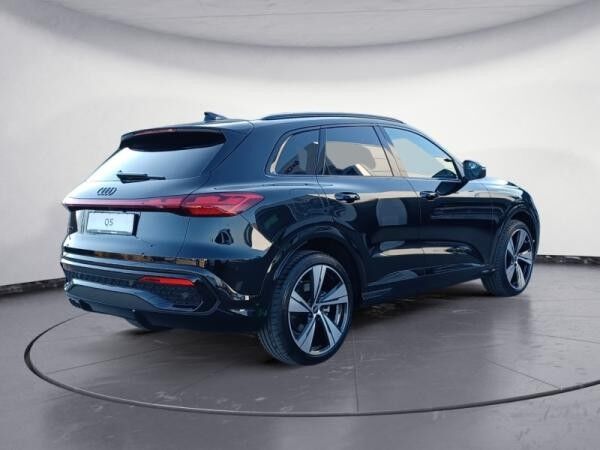 Audi Q5 (GUB)