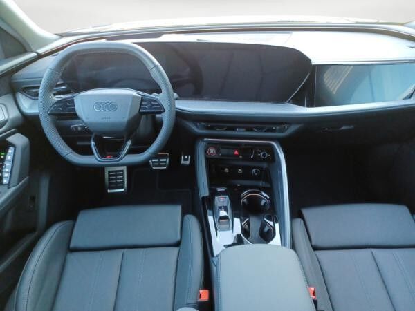 Audi Q5 (GUB)