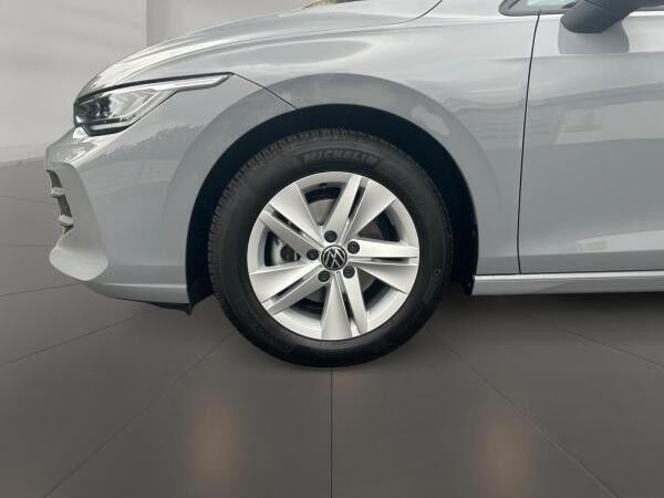 Volkswagen Golf VIII Variant 1.5 TSI Life ACC Climatr. SHZ