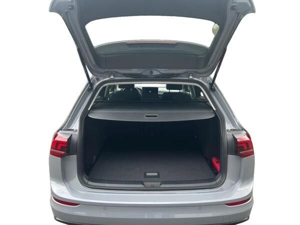 Volkswagen Golf VIII Variant 1.5 TSI Life ACC Climatr. SHZ