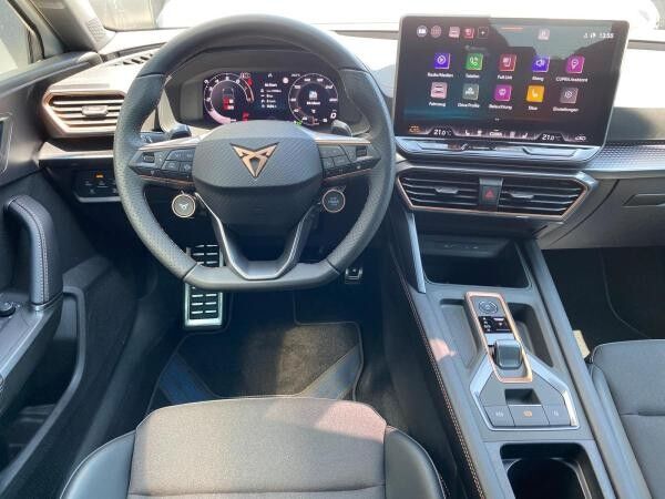 Cupra Leon eTSI DSG LED SHZ ACC KAMERA APPLE-CAR-PLAY