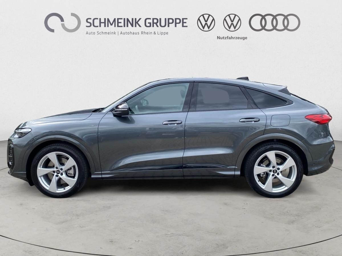 Audi Q5 Sportback e-hybrid quattro AHK 360° Audi Q5 Sportback e-hybrid quattro AHK 360°