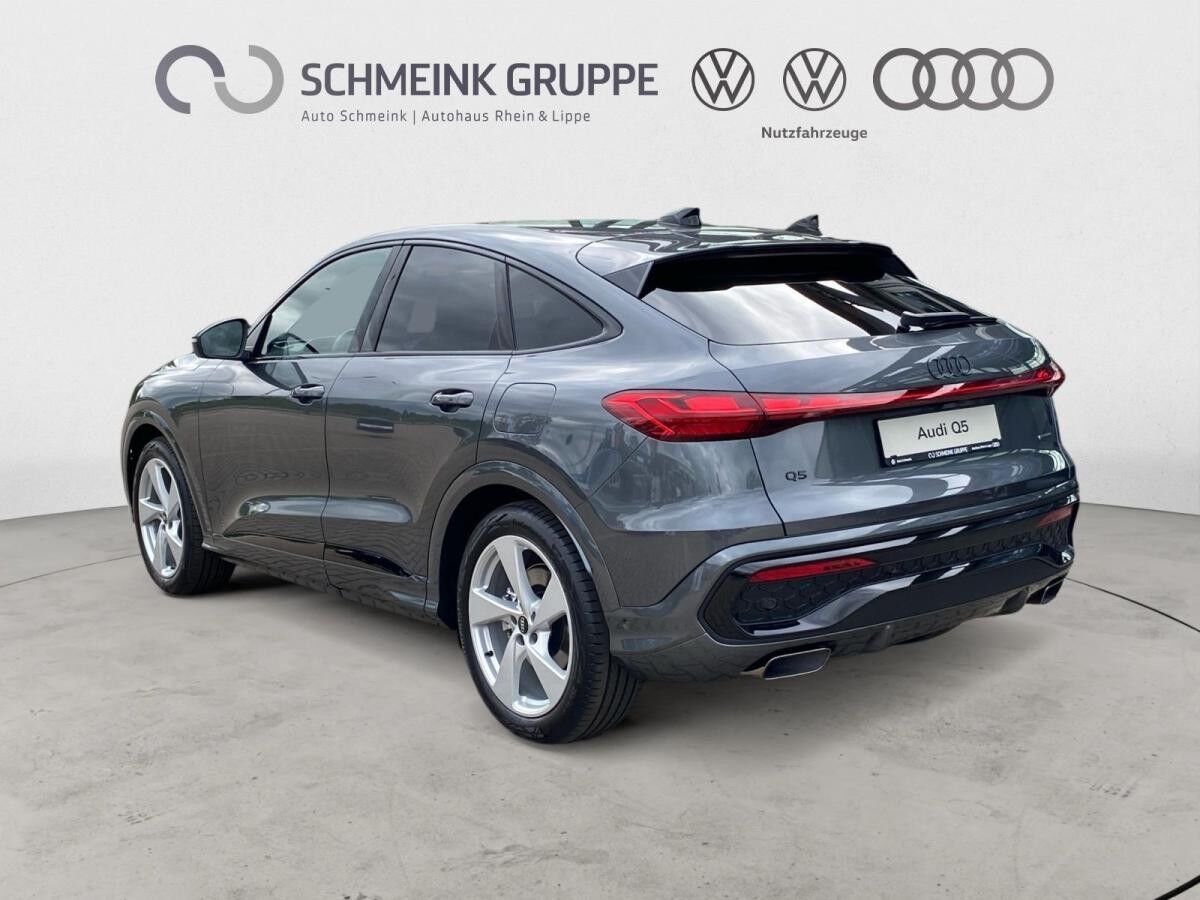 Audi Q5 Sportback e-hybrid quattro AHK 360° Audi Q5 Sportback e-hybrid quattro AHK 360°