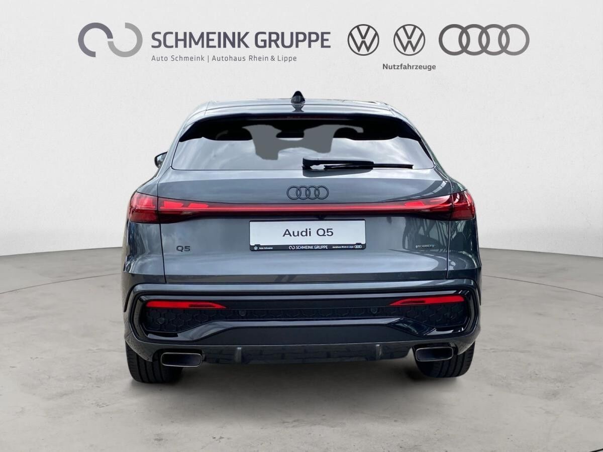 Audi Q5 Sportback e-hybrid quattro AHK 360° Audi Q5 Sportback e-hybrid quattro AHK 360°
