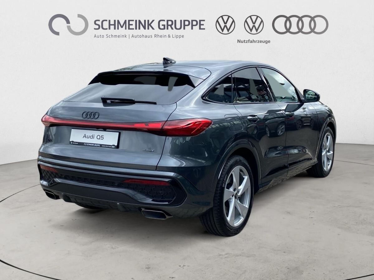 Audi Q5 Sportback e-hybrid quattro AHK 360° Audi Q5 Sportback e-hybrid quattro AHK 360°
