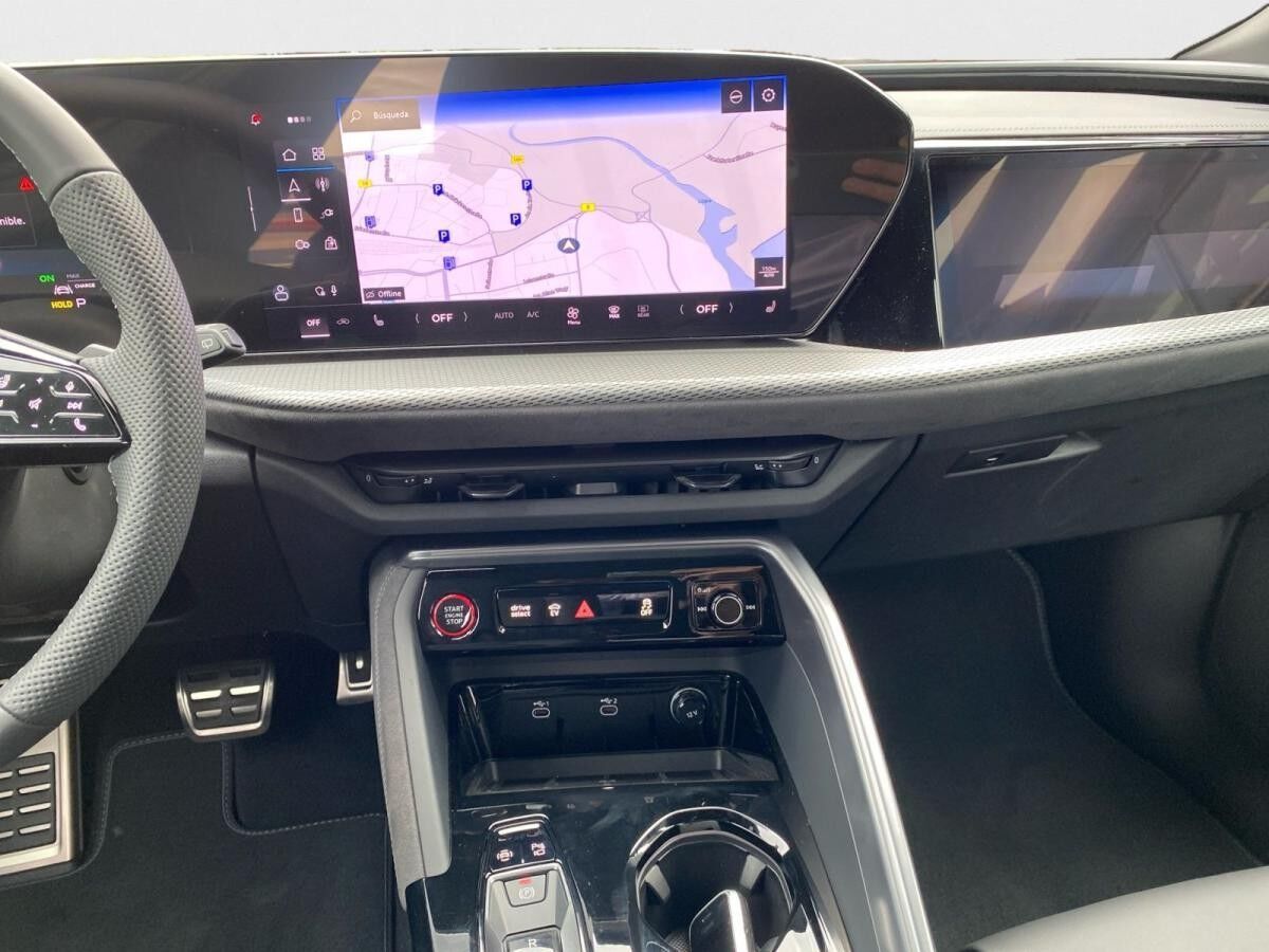 Audi Q5 Sportback e-hybrid quattro AHK 360° Audi Q5 Sportback e-hybrid quattro AHK 360°