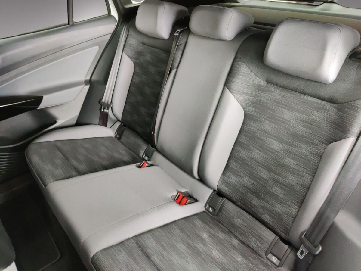 Volkswagen ID.4 Pure h/AHK/Matrix/Navi/Wärmepu/02.30Garantie