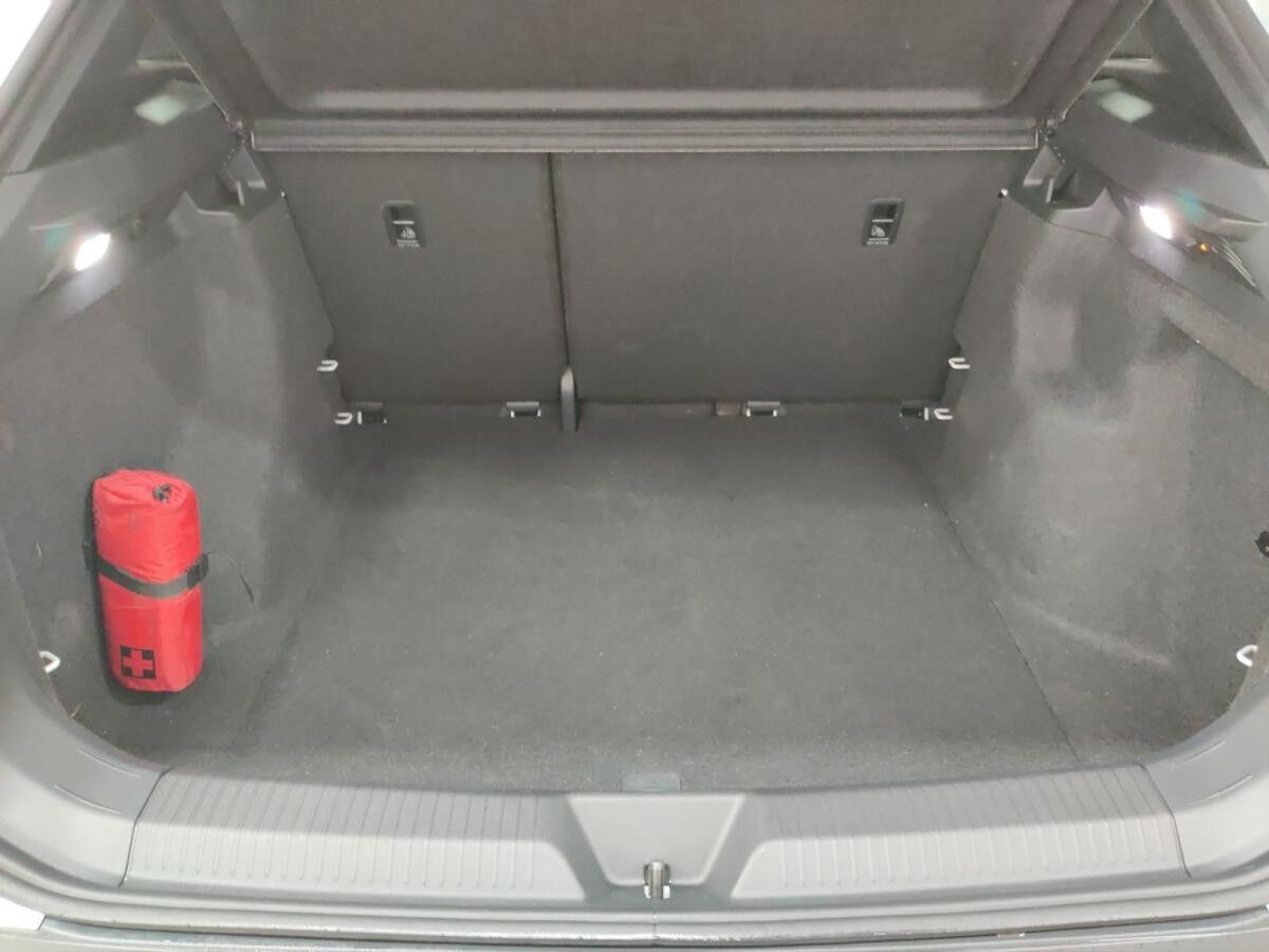 Volkswagen ID.4 Pure h/AHK/Matrix/Navi/Wärmepu/02.30Garantie