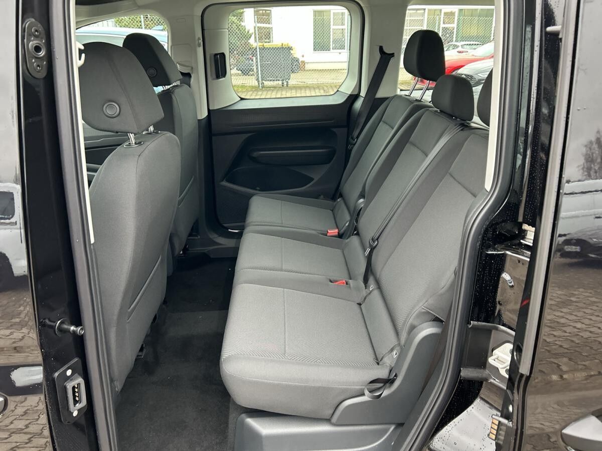 Ford Tourneo Connect Trend Benziner Schalter SOFORT 🤗