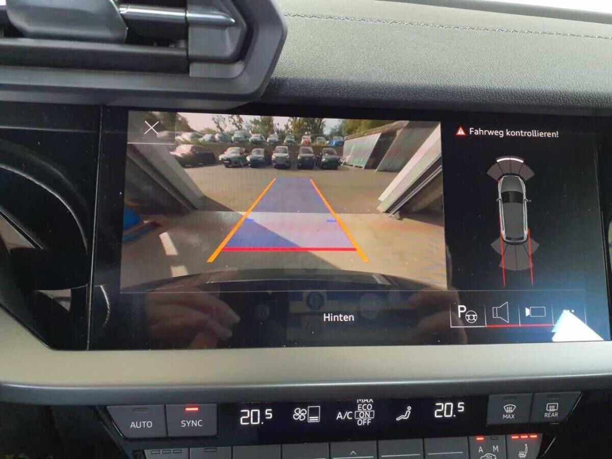 Audi A3 Sportback S-Line 30 TDI S-tronic / LED, RFK