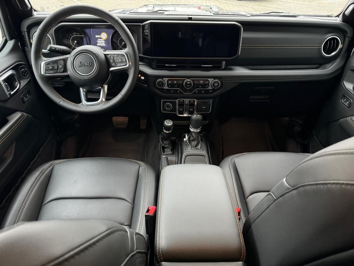 Jeep Wrangler 2.0 T-GDI Sahara Sky One Touch 2 Farben verfügbar Abholung Mannheim