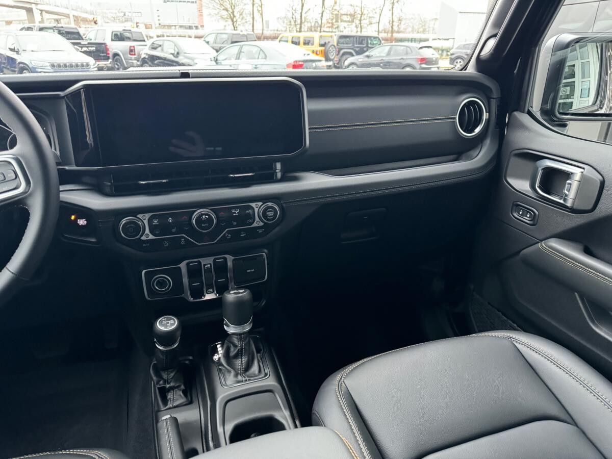 Jeep Wrangler 2.0 T-GDI Sahara Sky One Touch 2 Farben verfügbar Abholung Mannheim