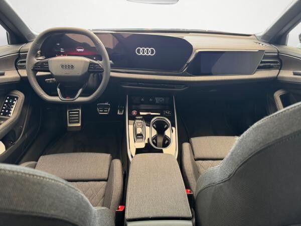 Audi A6 Avant (FN5)