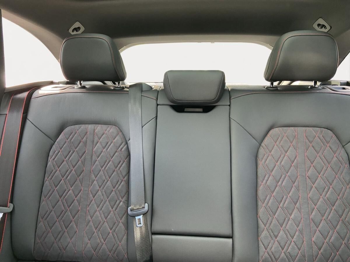 Audi A6 Avant TFSI Quattro+Pano+B&O(MT)