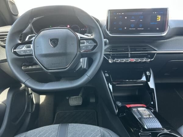 Peugeot 2008 Allure Hybrid 145