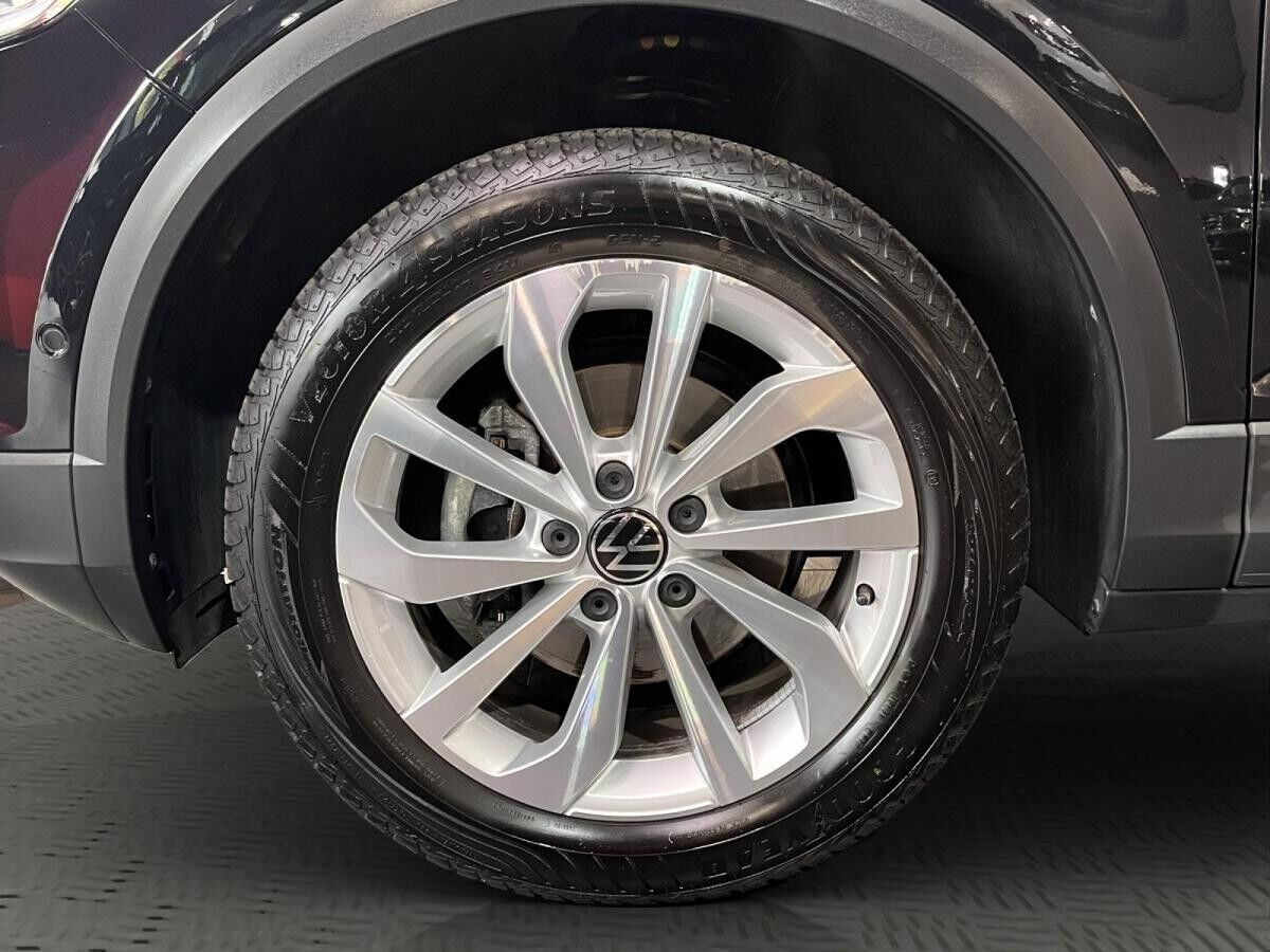 Volkswagen T-Roc Style 1.5 TSI*NAV*DSG*IQ DRIVE*ACC*CAM*LED Volkswagen T-Roc Style 1.5 TSI*NAV*DSG*IQ DRIVE*ACC*CAM*LED