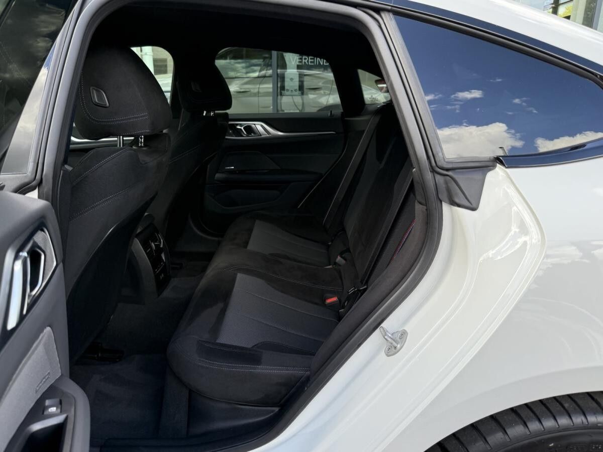 BMW i4 xDrive40 Gran Coupé M Sport //Stop&Go HUD