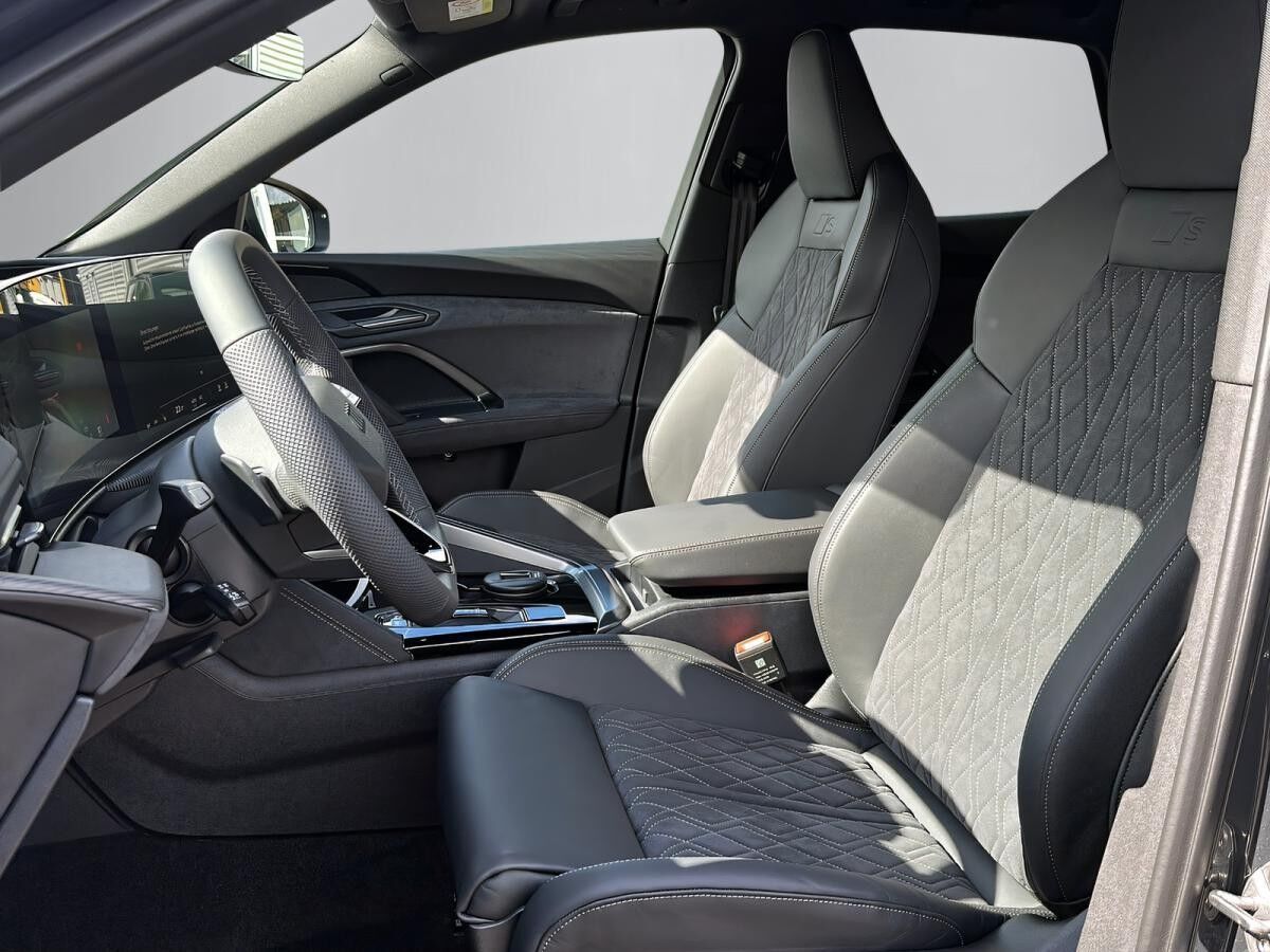 Audi Q5 TDI quattro 150 kW S tronic S-Line + AHK + PANO + CARBON + TECH PLUS + LED + *GEWERBEKUNDEN*