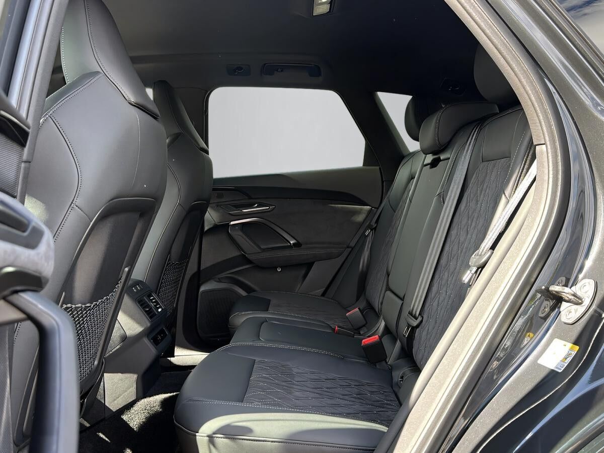 Audi Q5 TDI quattro 150 kW S tronic S-Line + AHK + PANO + CARBON + TECH PLUS + LED + *GEWERBEKUNDEN*