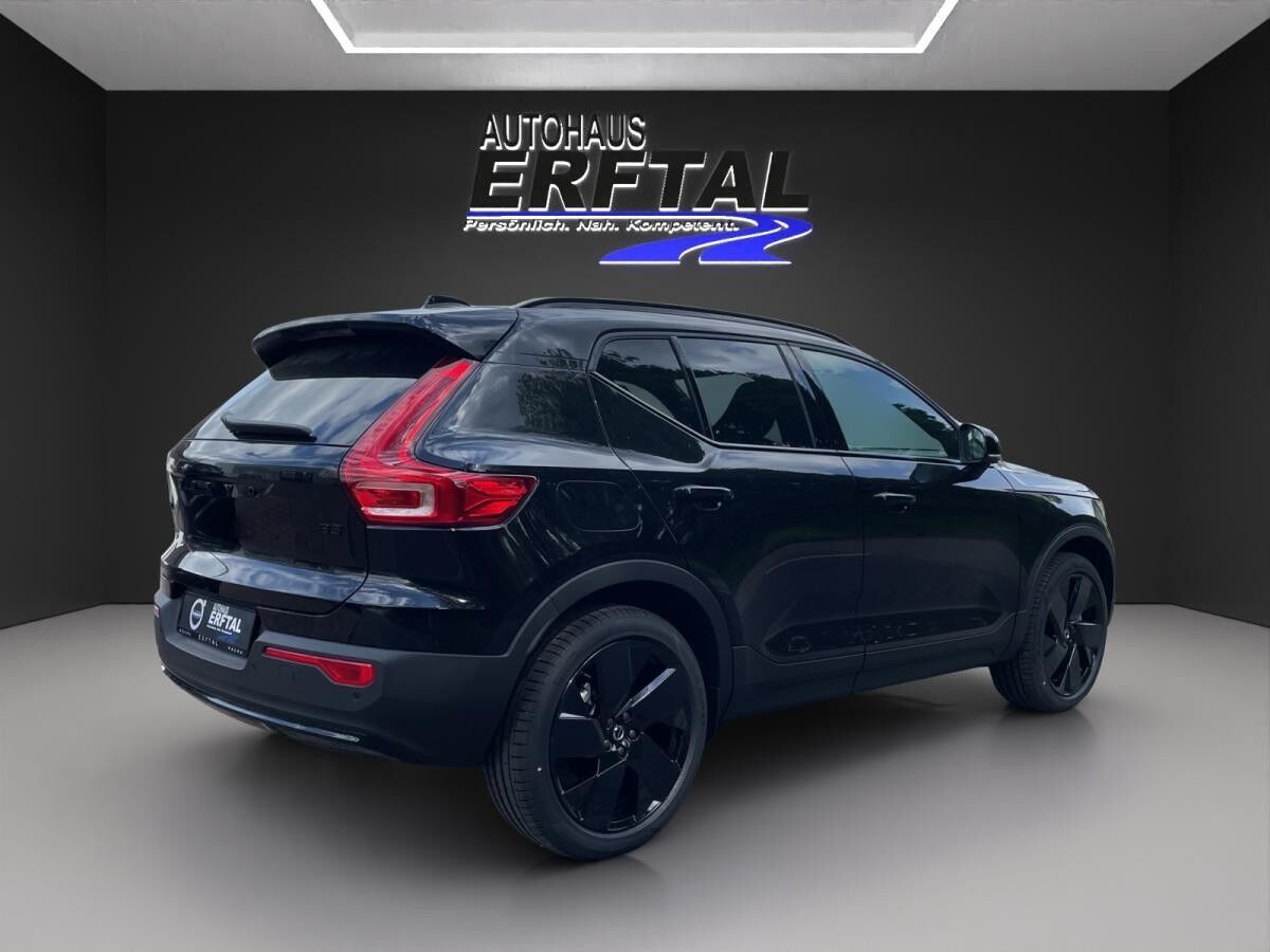 Volvo XC40 B3 Plus Black Edition