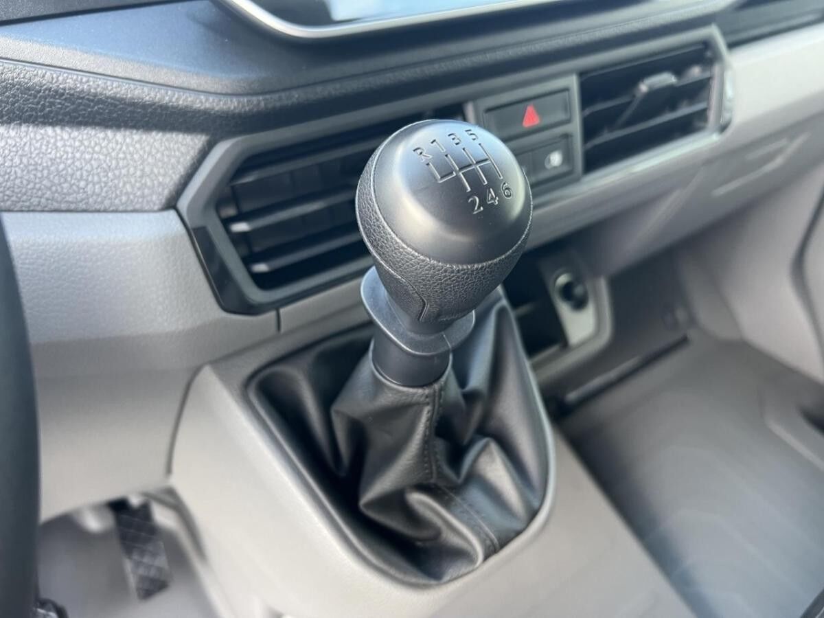 Volkswagen Crafter 35 Kasten 2,0 l NAVI+CARPLAY+KLIMA+AHK