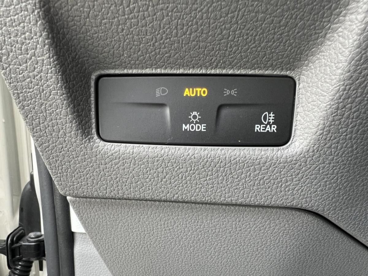 Volkswagen Crafter 35 Kasten 2,0 l NAVI+CARPLAY+KLIMA+AHK